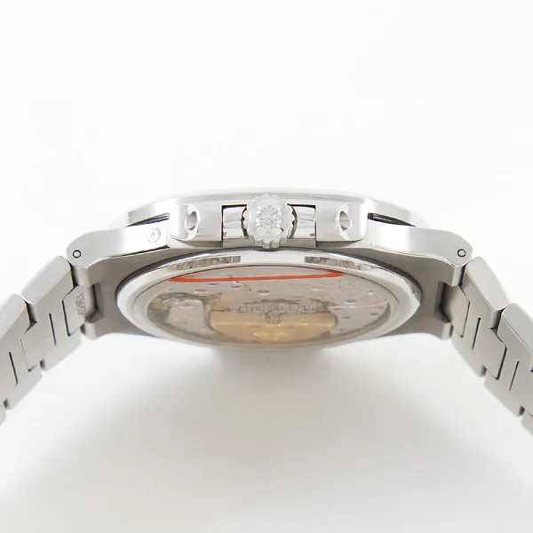 02644_watchlounge_lo.jpg