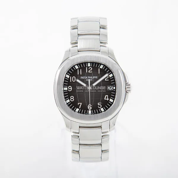 03509_watchlounge_lo.jpg