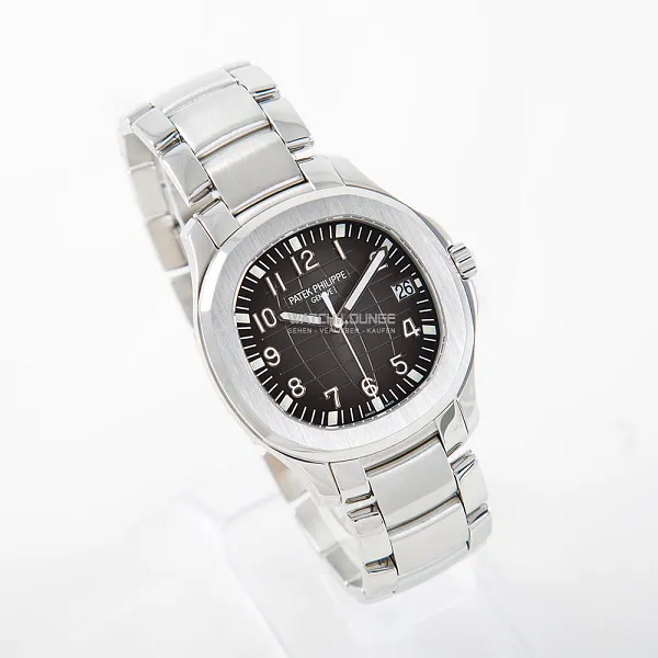 03510_watchlounge_lo.jpg