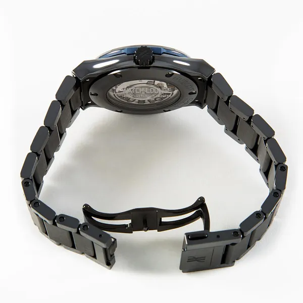 04372_watchlounge_lo.jpg
