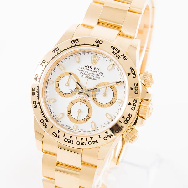 04801_watchlounge_lo_1.jpg