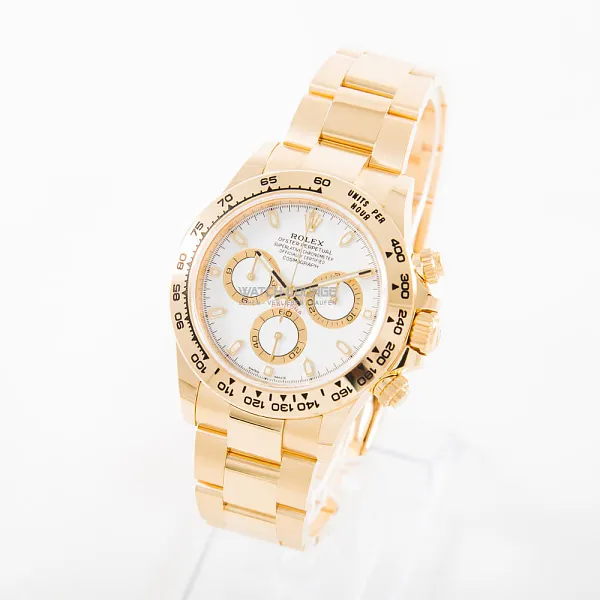 04805_watchlounge_lo_1.jpg