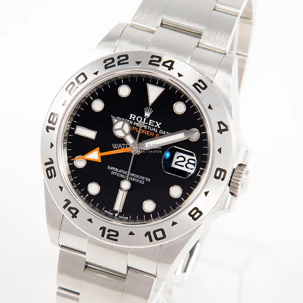 06402_watchlounge_lo_2.jpg