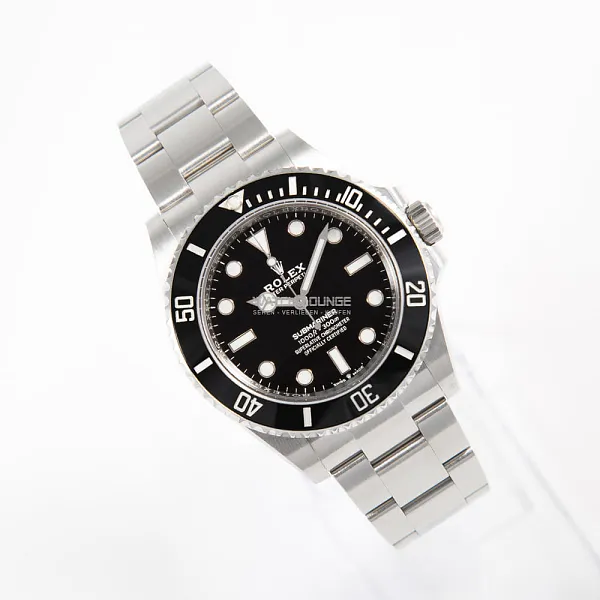 06762_watchlounge_lo_1.jpg