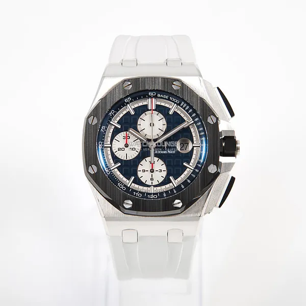 08274_watchlounge_lo.jpg