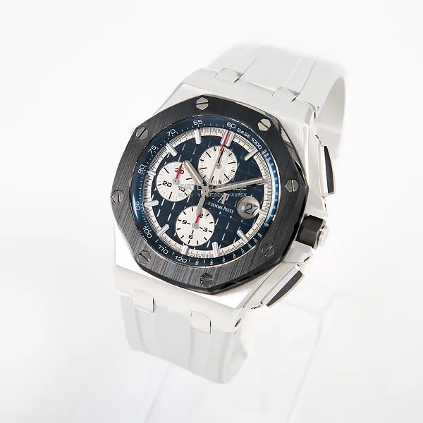 08276_watchlounge_lo.jpg