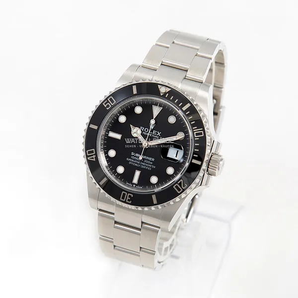 08882_watchlounge_lo.jpg