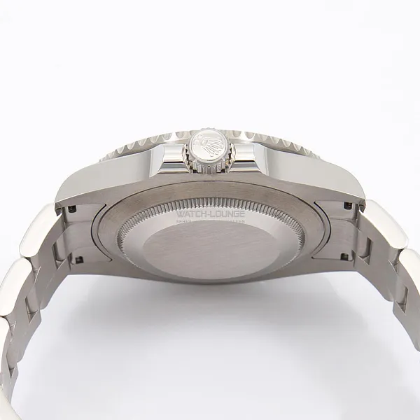 08883_watchlounge_lo.jpg