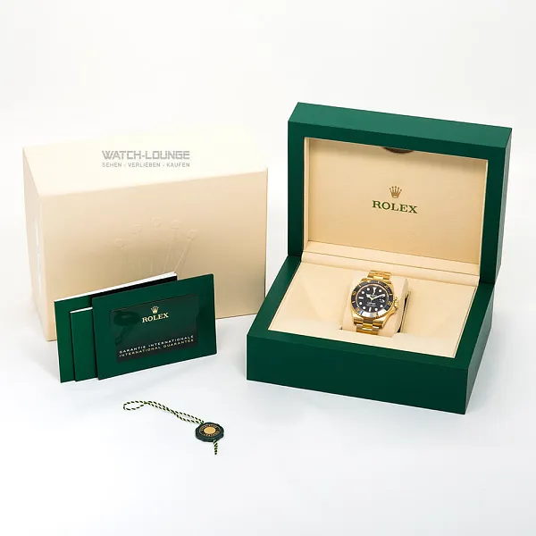 09242_watchlounge_lo.jpg