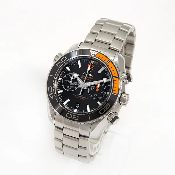10836_watchlounge_lo.jpg