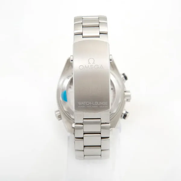 10841_watchlounge_lo.jpg