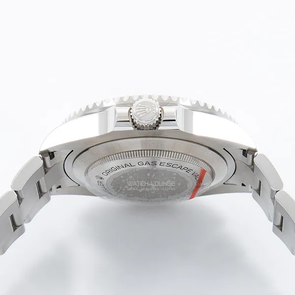 11787_watchlounge_lo.jpg