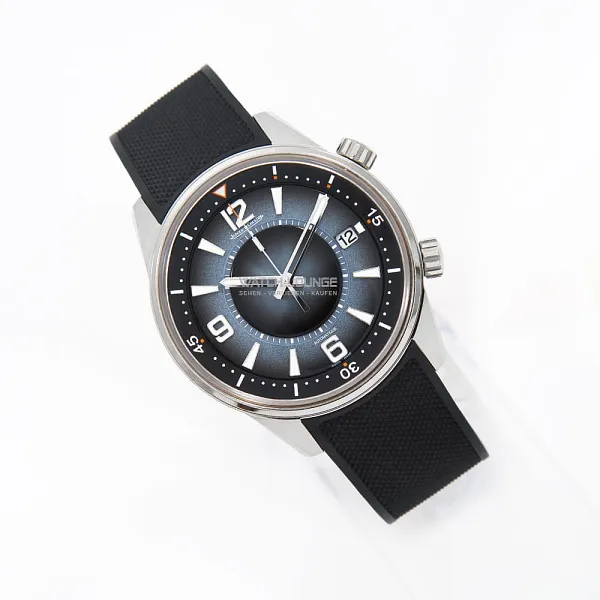 12032_watchlounge_lo.jpg