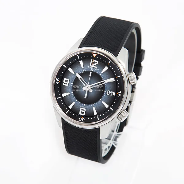 12035_watchlounge_lo.jpg