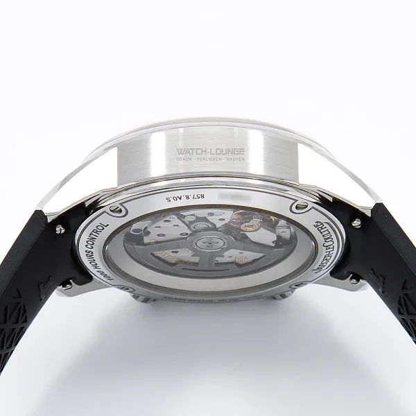 12037_watchlounge_lo.jpg