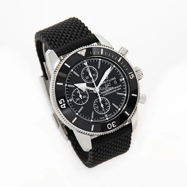 12385_watchlounge_lo.jpg