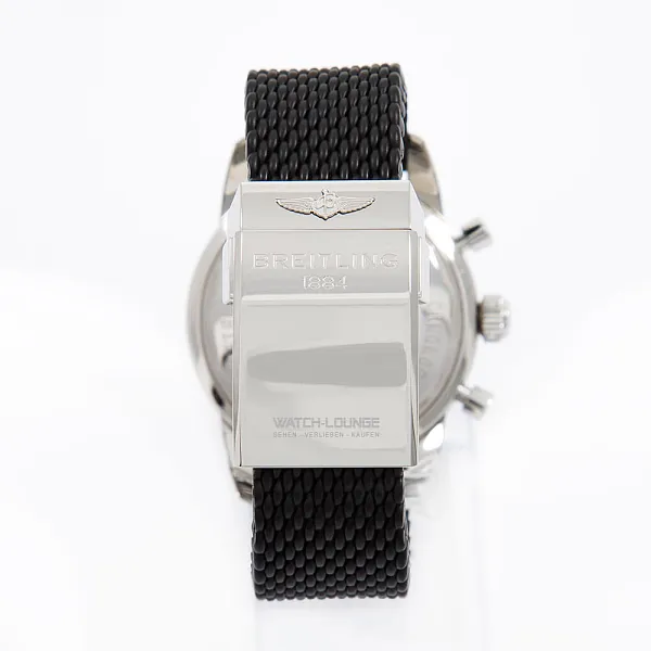 12390_watchlounge_lo.jpg