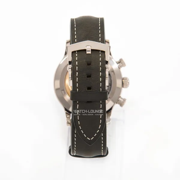 12612_watchlounge_lo.jpg