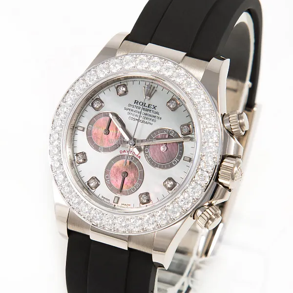 12769_watchlounge_lo_1.jpg