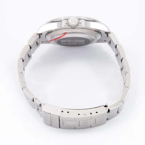 12978_watchlounge_lo.jpg
