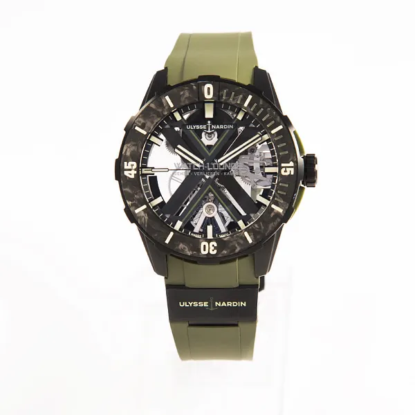 13015_watchlounge_lo.jpg