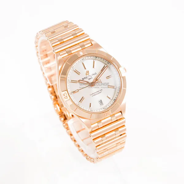 13028_watchlounge_lo.jpg