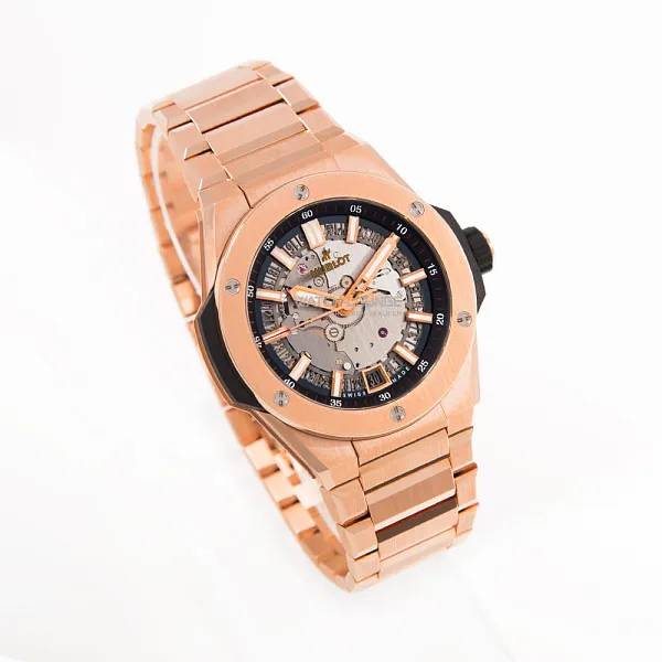 13039_watchlounge_lo.jpg