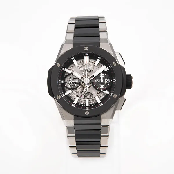 13049_watchlounge_lo.jpg