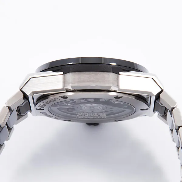 13053_watchlounge_lo.jpg