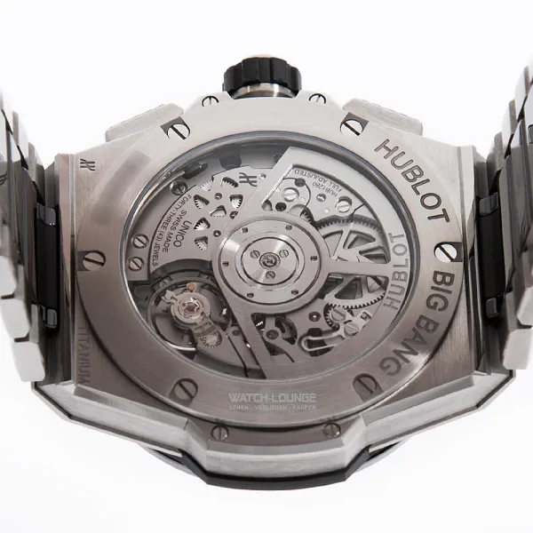 13054_watchlounge_lo.jpg