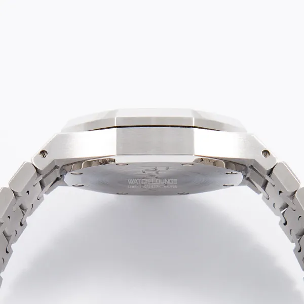 13163_watchlounge_lo.jpg