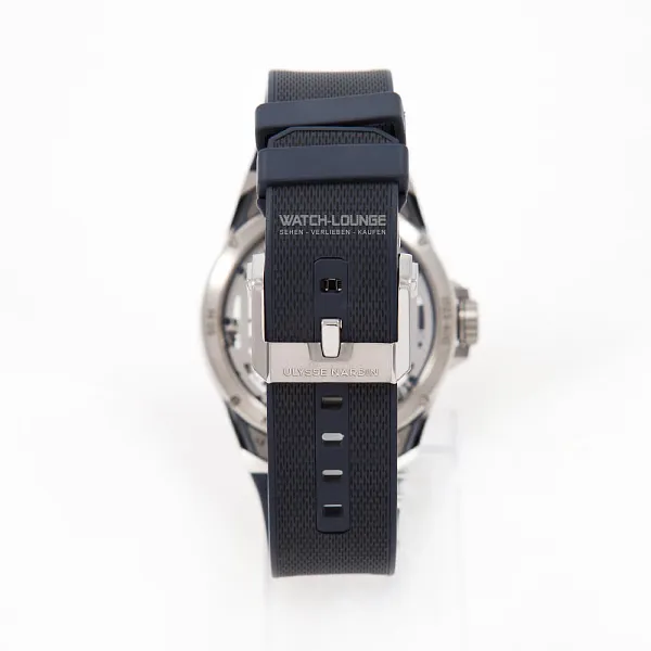 13176_watchlounge_lo.jpg