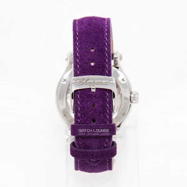 13297_watchlounge_lo.jpg
