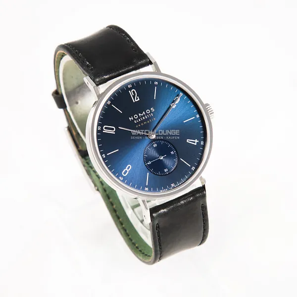 13324_watchlounge_lo.jpg