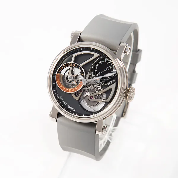 13541_watchlounge_lo.jpg