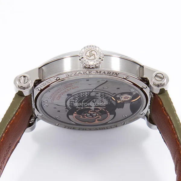 13564_watchlounge_lo.jpg