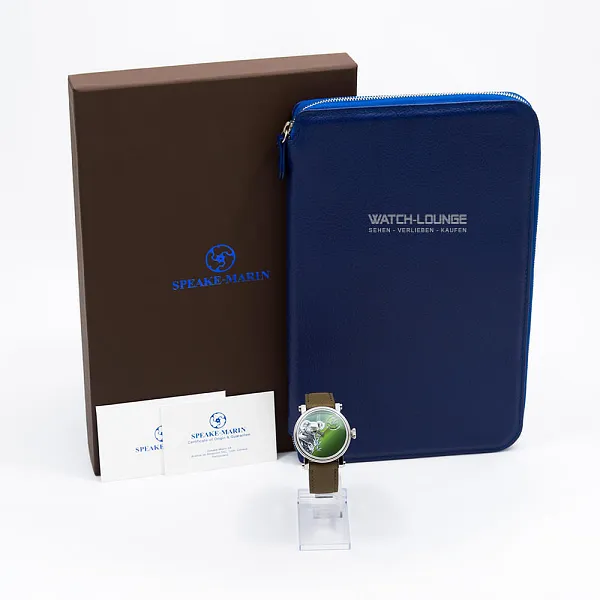 13569_watchlounge_lo.jpg