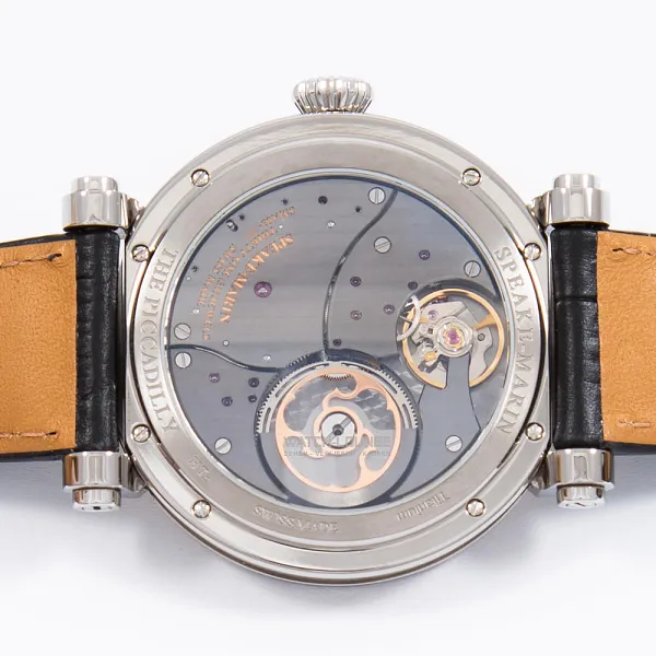13599_watchlounge_lo.jpg