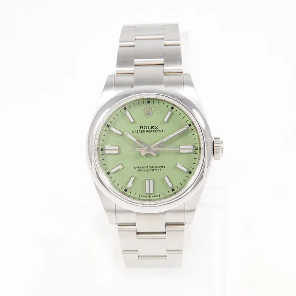 13661_watchlounge_lo.jpg