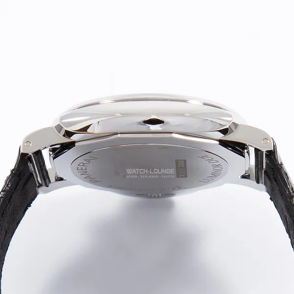 13762_watchlounge_lo.jpg