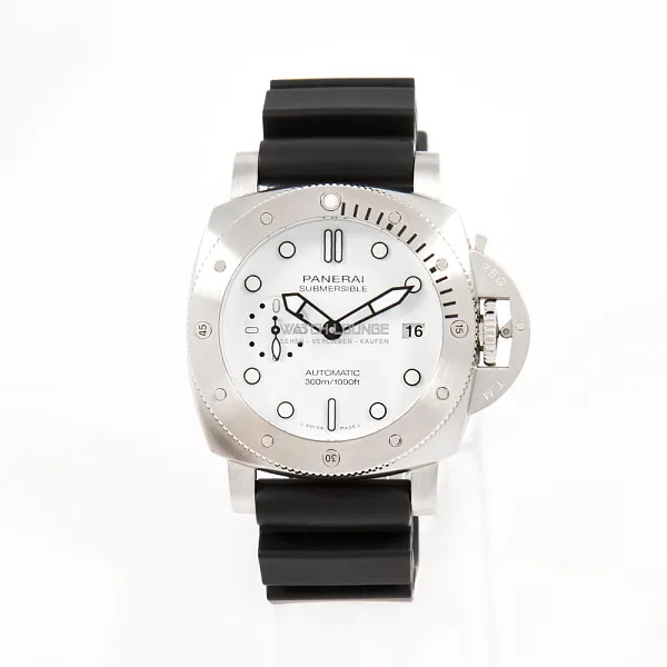 13788_watchlounge_lo.jpg