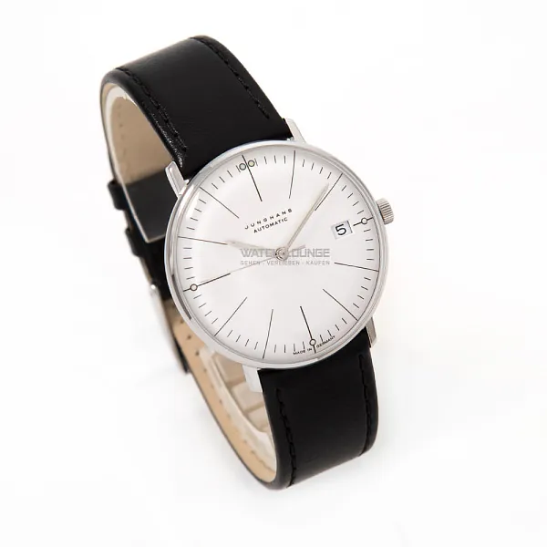 13876_watchlounge_lo.jpg