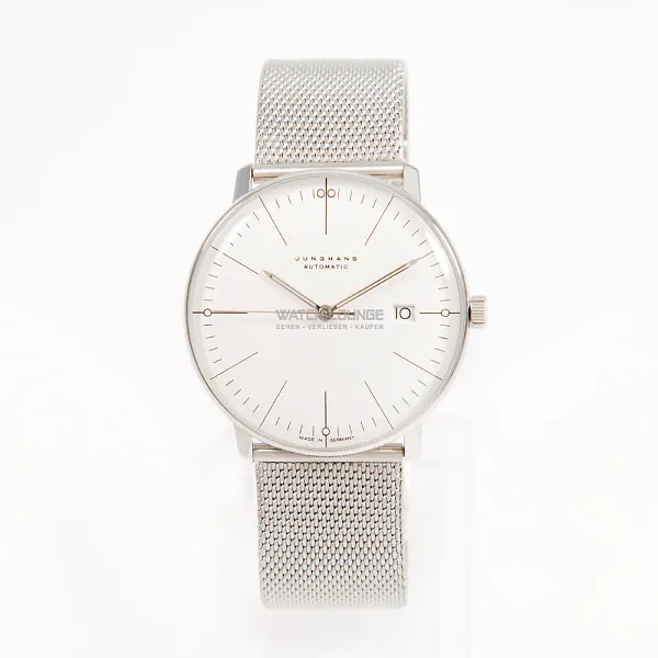 13919_watchlounge_lo.jpg