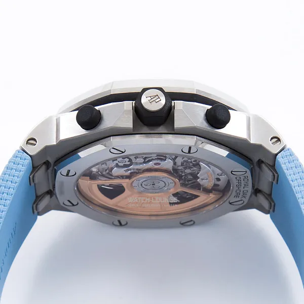 14054_watchlounge_lo.jpg