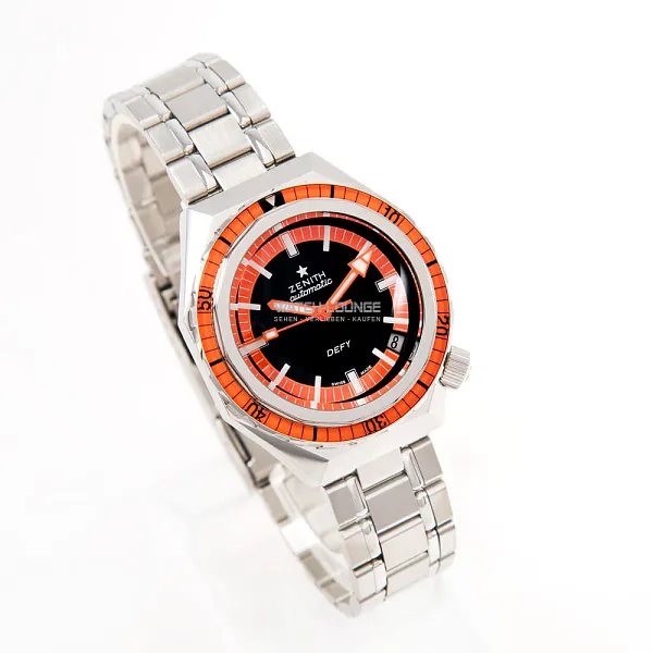 14177_watchlounge_lo.jpg