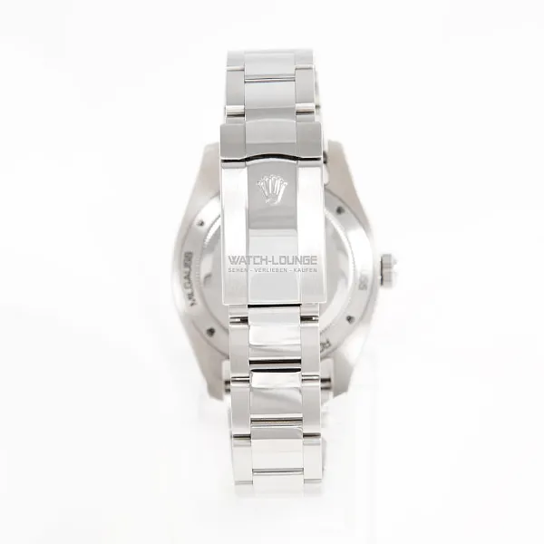 14217_watchlounge_lo.jpg