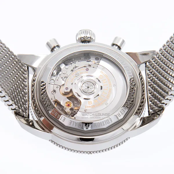 14237_watchlounge_lo.jpg