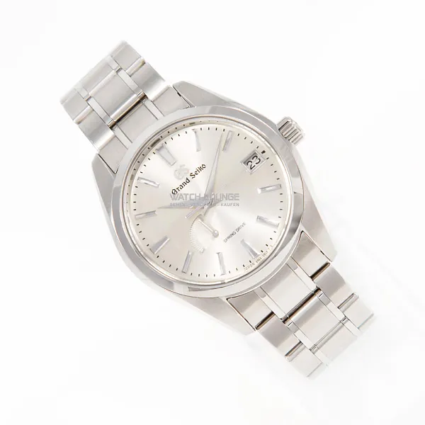 14243_watchlounge_lo.jpg