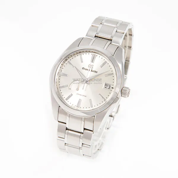 14246_watchlounge_lo.jpg