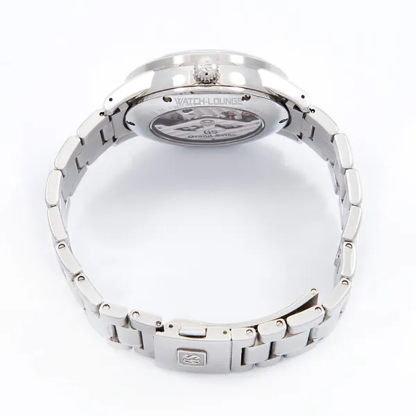 14262_watchlounge_lo.jpg